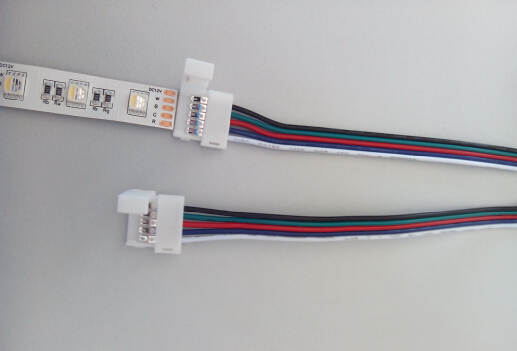 RGBW led strip with connector
